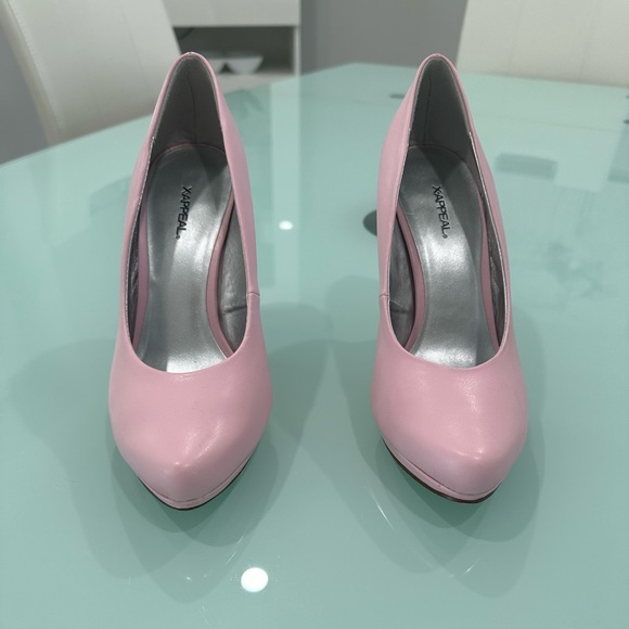NEW X-appeal Pink 3” Closed Toe Heels Size 8 NWOT - Picture 2 of 5